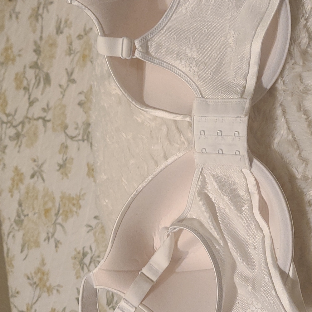 Bra - Picture 4 of 5